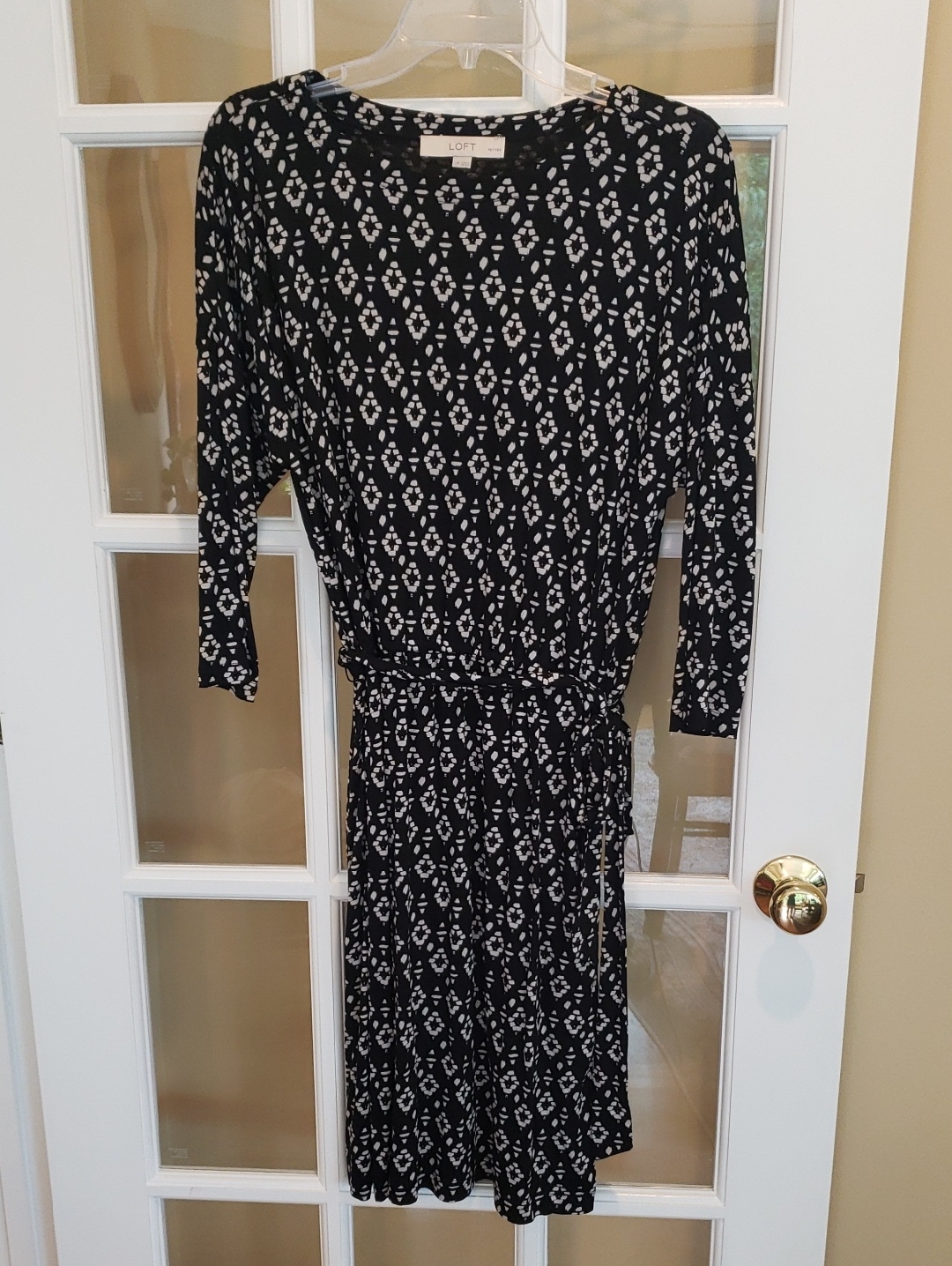 Loft Black And White Printed 3/4-Sleeve Dress With Geometric Print Size: Lp